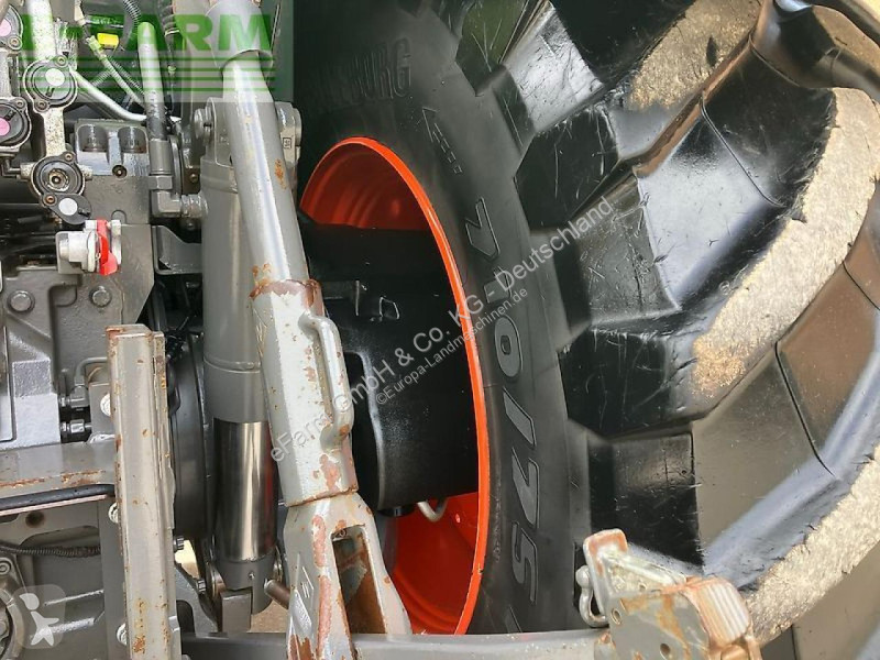 Lantbrukstraktor Claas  axion 920 cmatic - s10 rtk