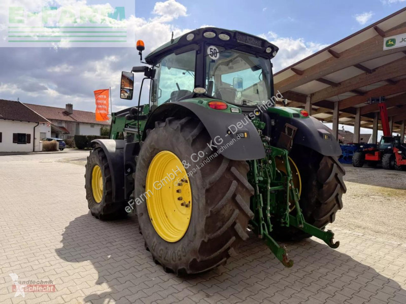 Landbrugstraktor John Deere  6215 r mit frontlader