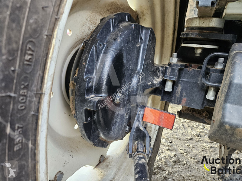 Трактор New Holland TD 5.105