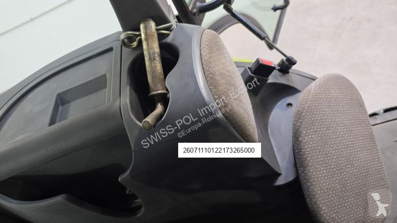 Lantbrukstraktor Claas Arion 420