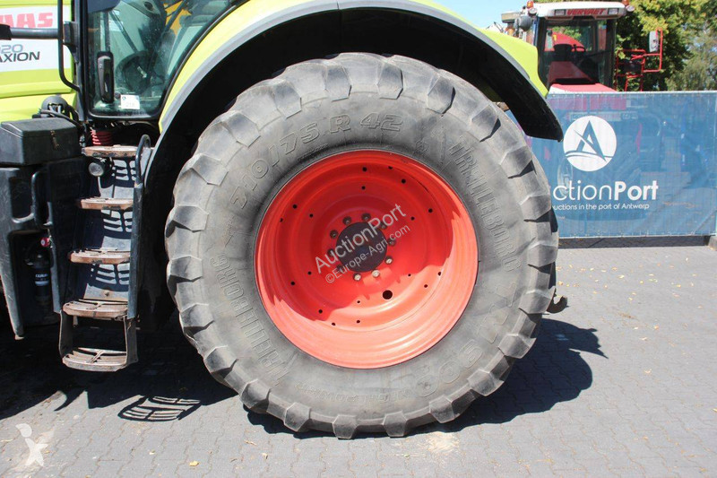 Tracteur agricole Claas Axion 930