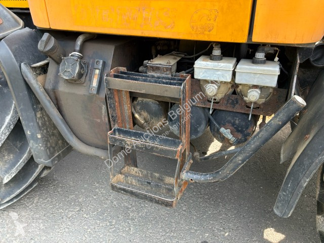 جرار زراعي JCB Fastrack 155-65