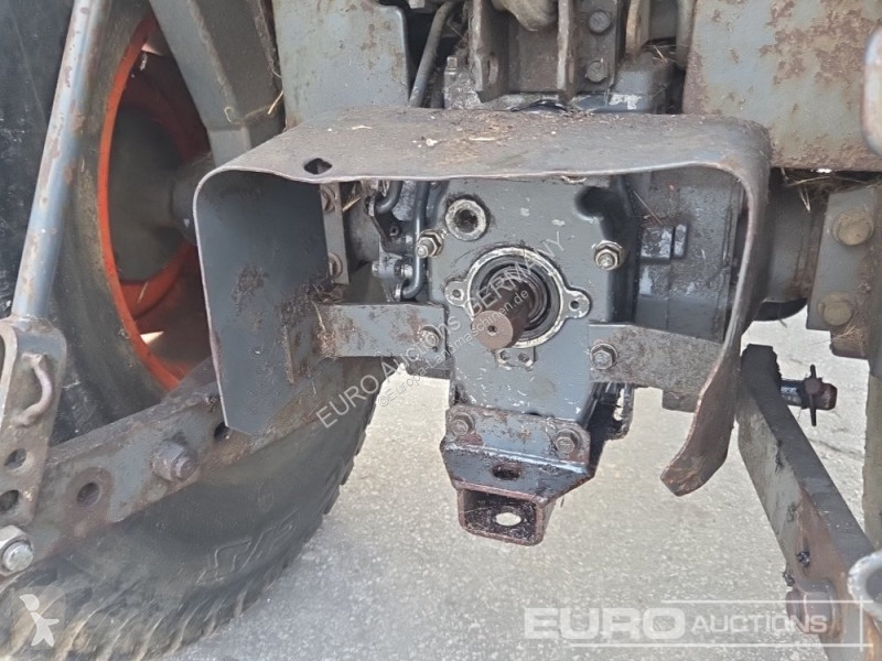 Tractor Kubota ST30
