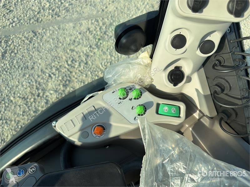 Сільськогосподарський трактор  5105 DS TTV