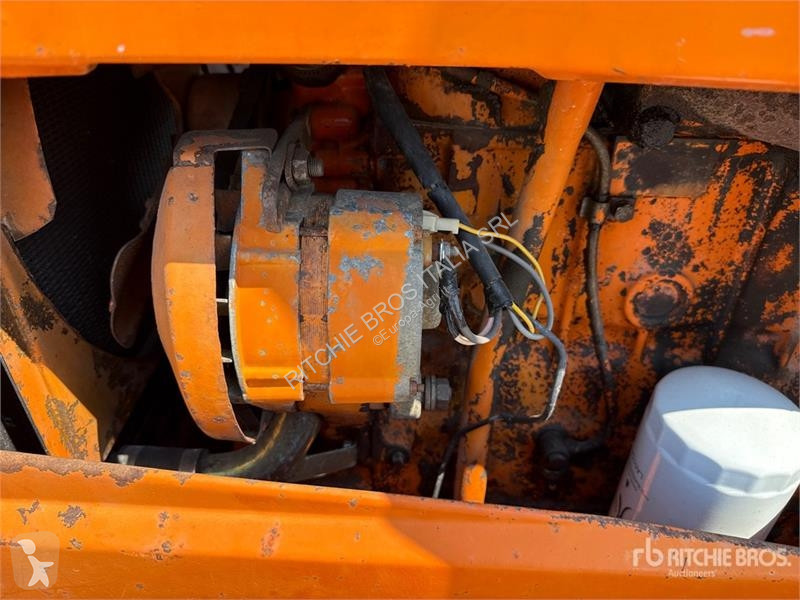 Сільськогосподарський трактор OM 655