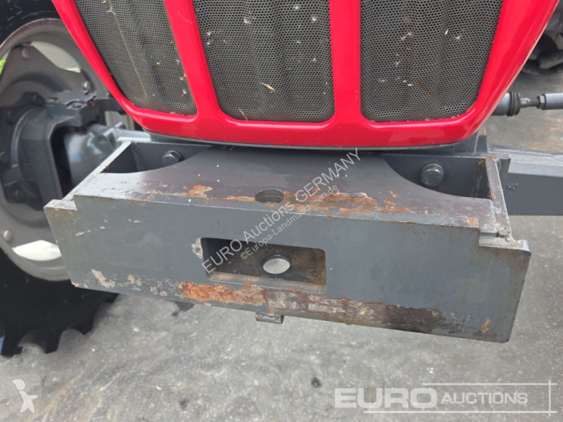 Tractor Mahindra 8560