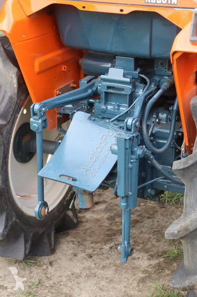 Tractor agrícola Kubota B1-15 Bulltra