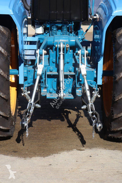 Tractor agrícola Hinomoto E18