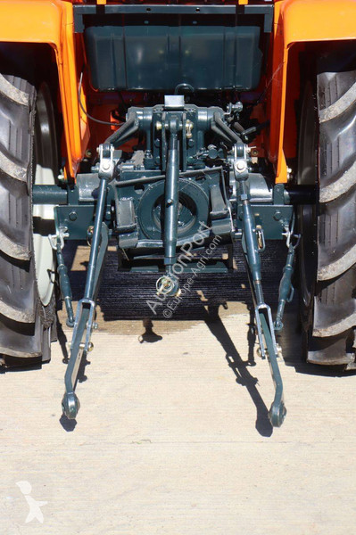 Tractor agrícola Kubota B1702DT