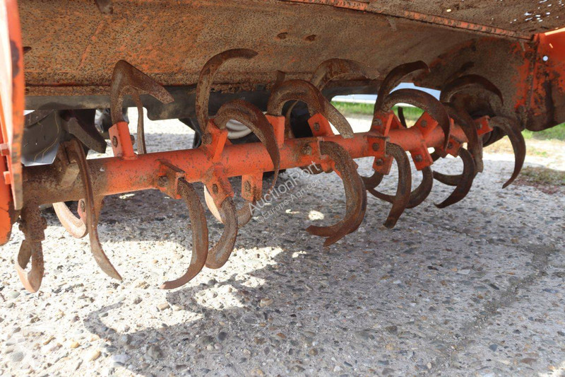 Tracteur agricole Kubota ZB1600