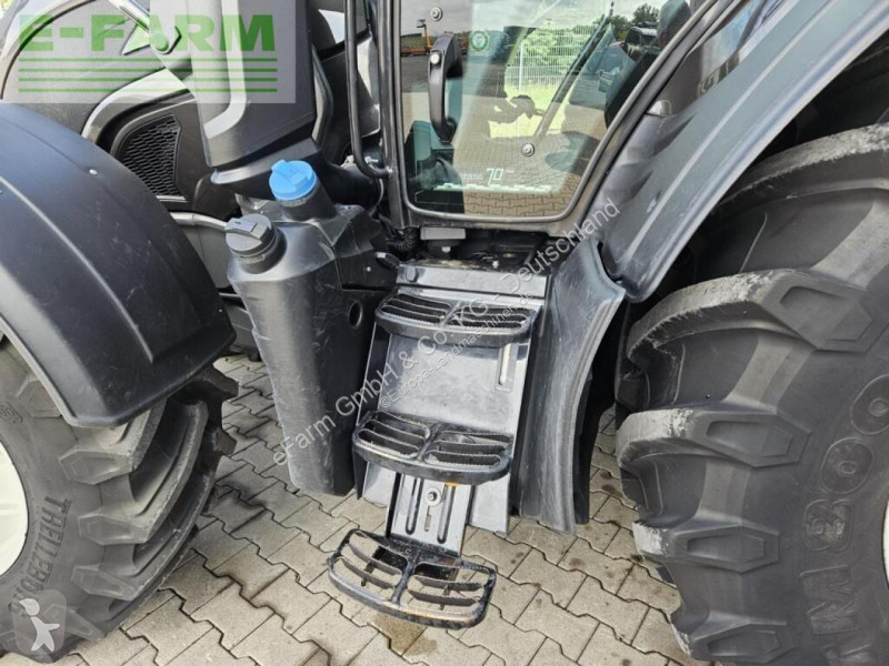 Tracteur agricole Valtra  n 175 active