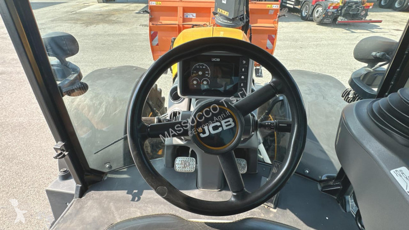 Tracteur agricole JCB 4220 4X4