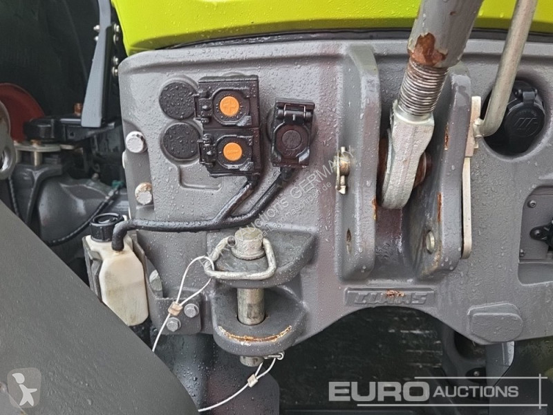 Tracteur agricole Claas Axion 870 CMATIC