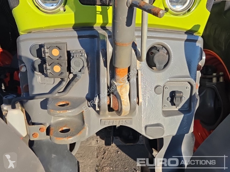 Tracteur agricole Claas Axion 810 CMATIC