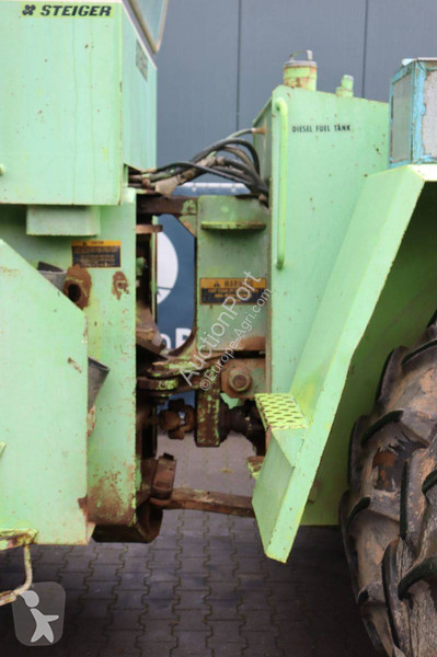 Zemědělský traktor  Bearcat PT225