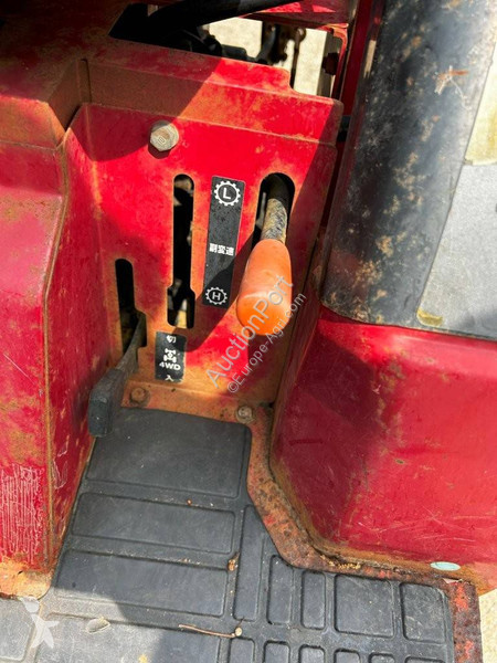 Tracteur agricole Mitsubishi MT165