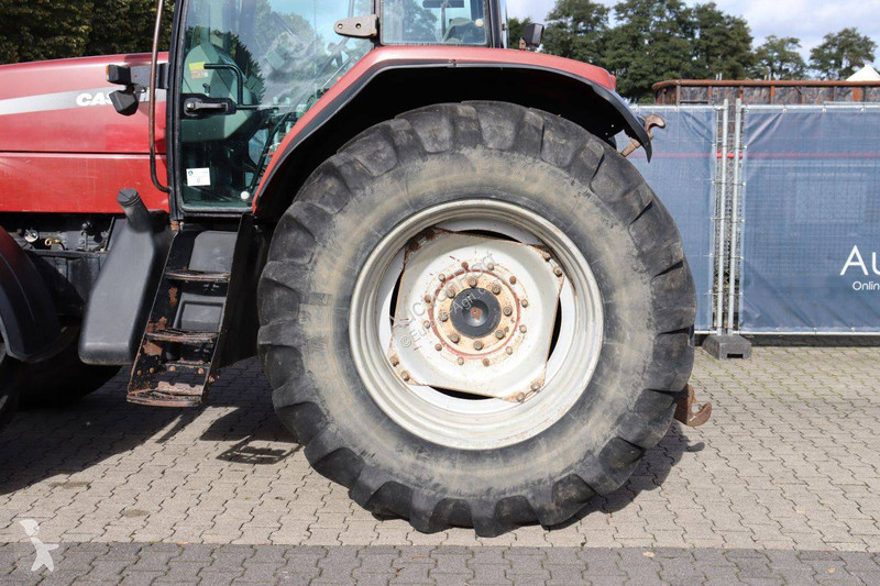 Zemědělský traktor Case IH MX135