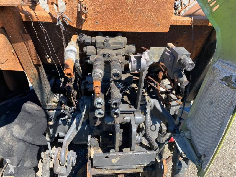 Tracteur agricole Claas ELIOS 210 Carte Grise...