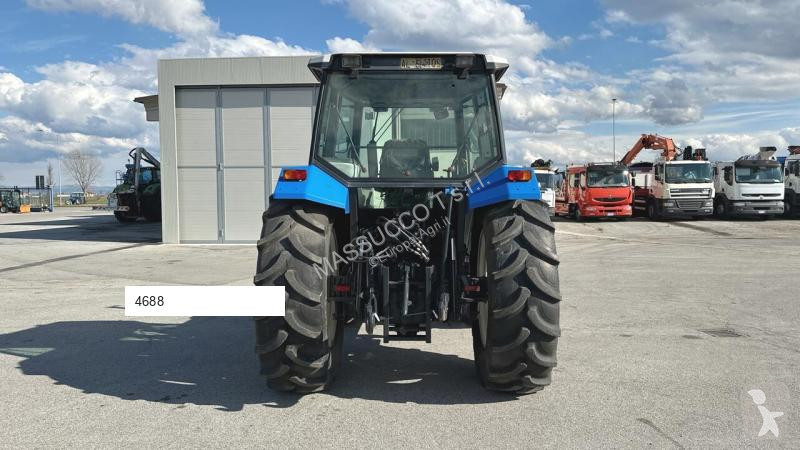 جرار زراعي Ford 8240 4x4