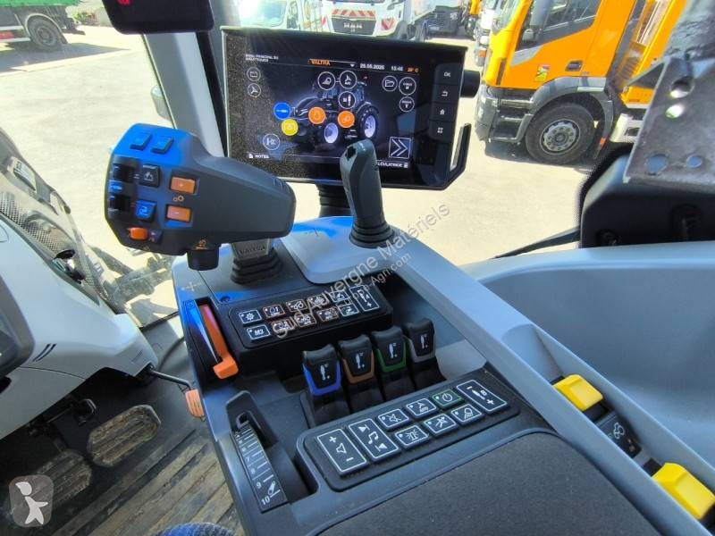 Tractor Valtra Q 285
