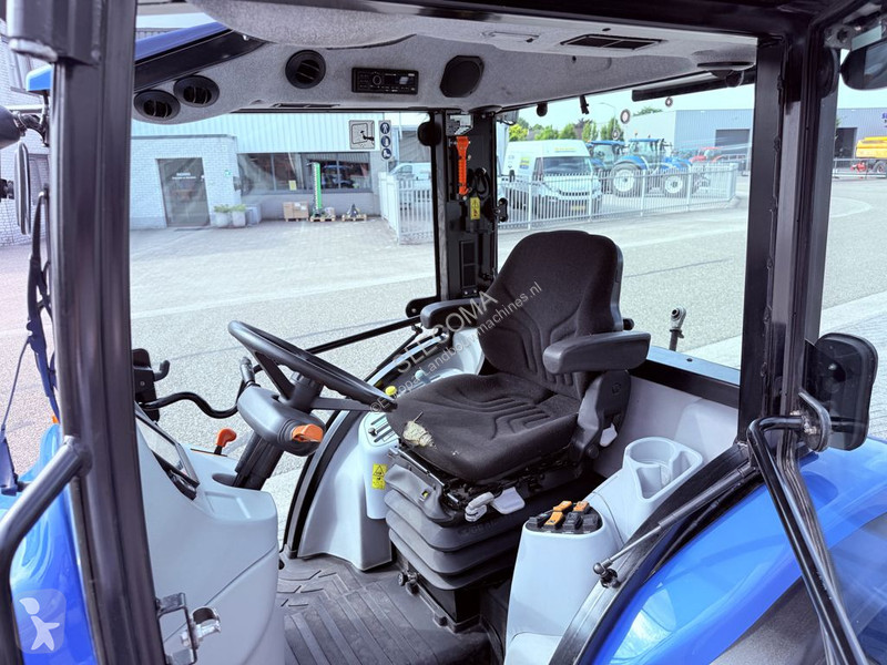 Tracteur agricole New Holland Boomer 45D Easy...