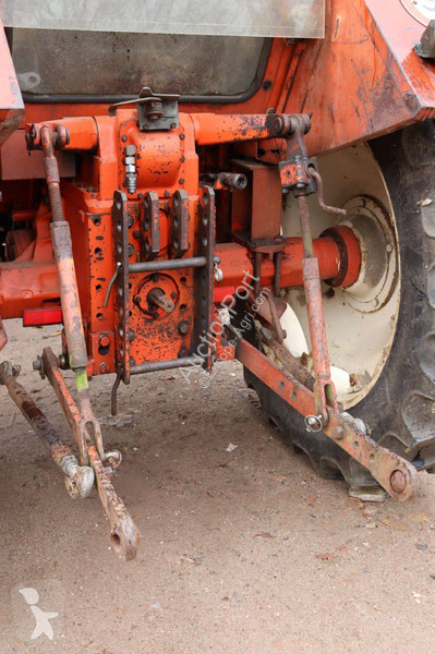 Tractor Renault 51
