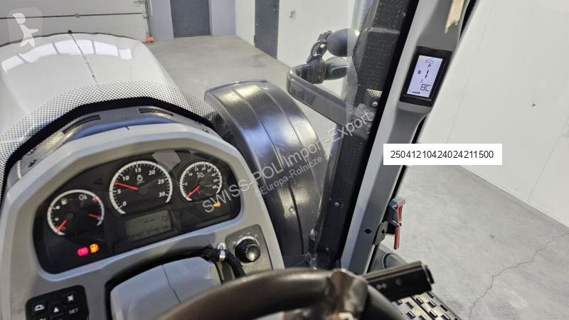 Traktor Valtra