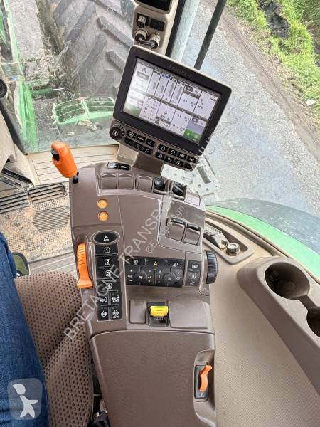 Lantbrukstraktor John Deere 7210R