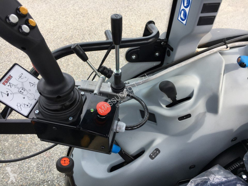 Lantbrukstraktor New Holland T4.100LP