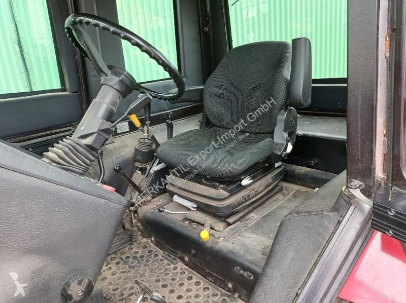 Lantbrukstraktor Belarus  MTS 820