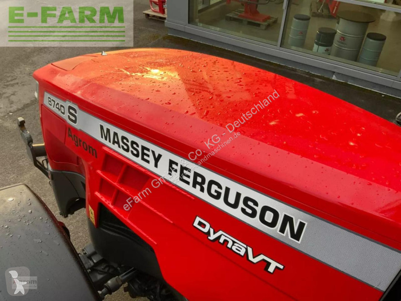 Lantbrukstraktor Massey Ferguson  8740 s dyna...