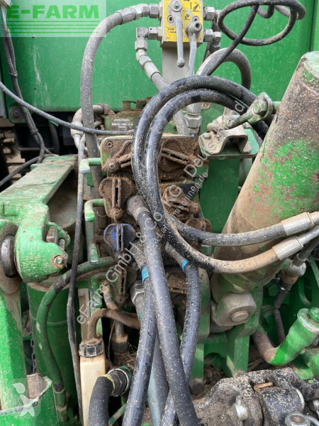 Lantbrukstraktor John Deere 7215R