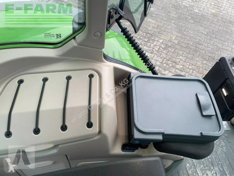 Landbrugstraktor Fendt  724 vario mit frontlader