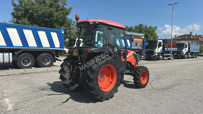 Tractor agrícola Kubota M8540 4x4