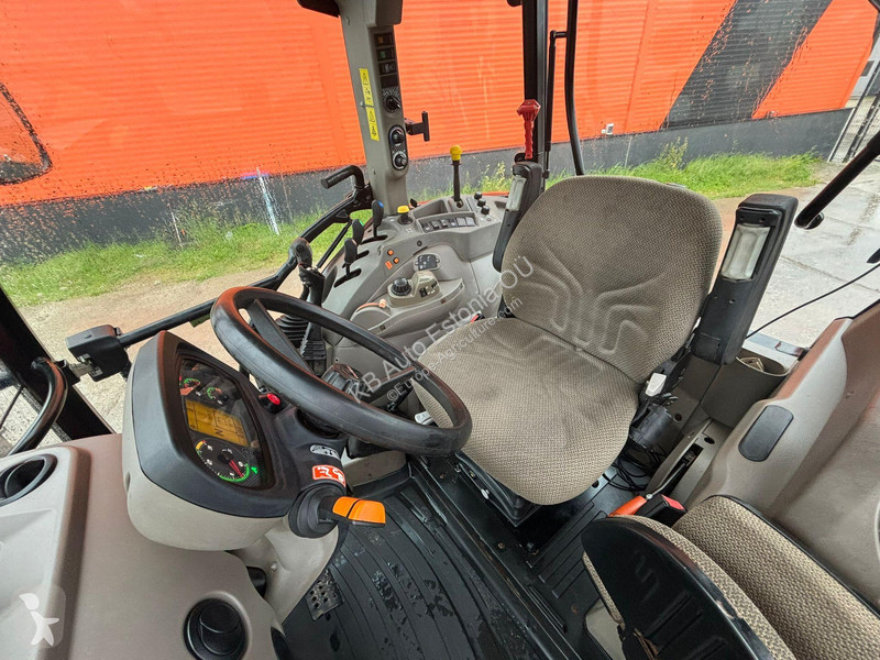 Lantbrukstraktor  Farmall 105U FRONT BUCKET