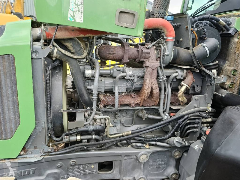 Lantbrukstraktor Fendt 712 Vario TMS fronthef...