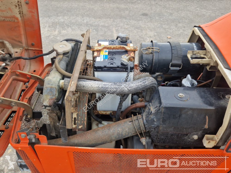Трактор Kubota B40