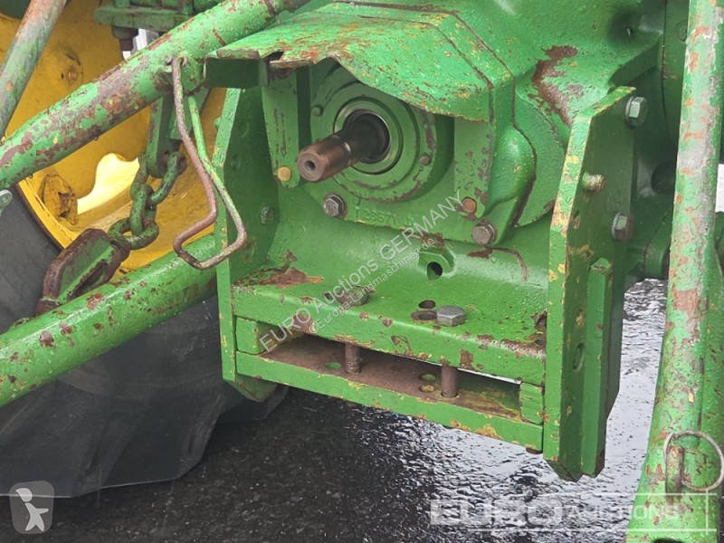 Сільськогосподарський трактор John Deere 3130