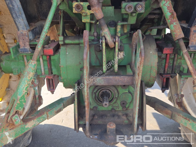 Lantbrukstraktor John Deere 2130