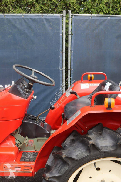 Ciągnik Yanmar YM1610