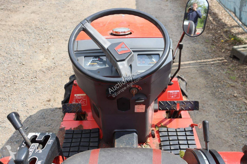 جرار زراعي Yanmar Ke-2D