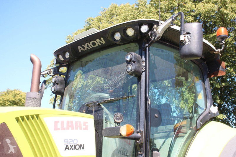 Tracteur agricole Claas Axion 930