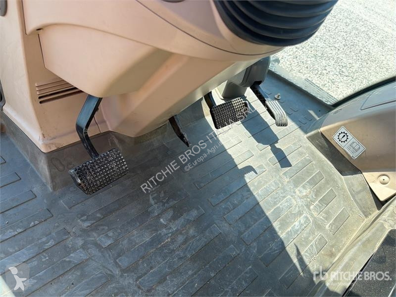 Сільськогосподарський трактор Fendt 724 Vario...