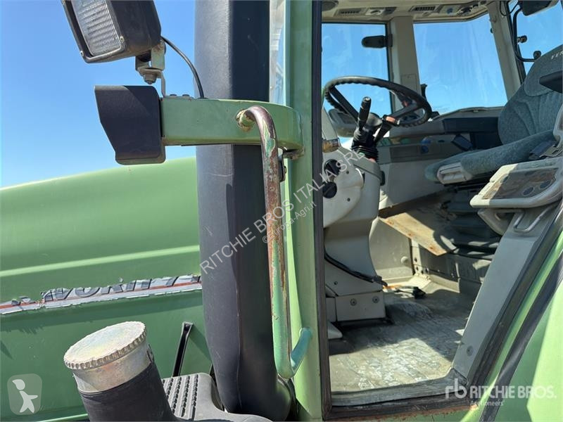 Сільськогосподарський трактор Fendt 716 Vario