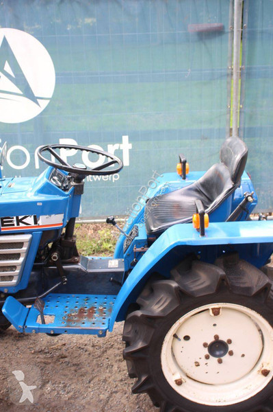 Сільськогосподарський трактор Iseki TU1600F