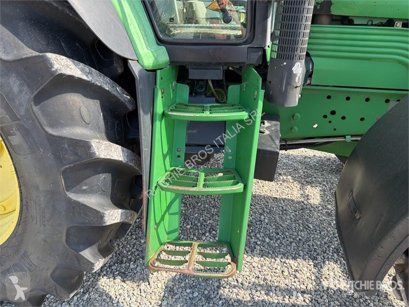 Tractor John Deere 6930 4WD Tractor