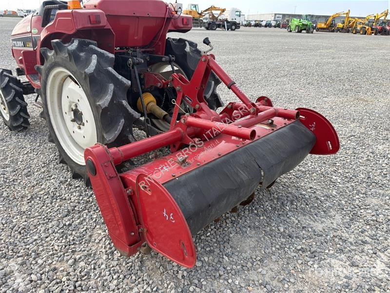 Tractor Mitsubishi MT 205 Mini 4WD Tractor