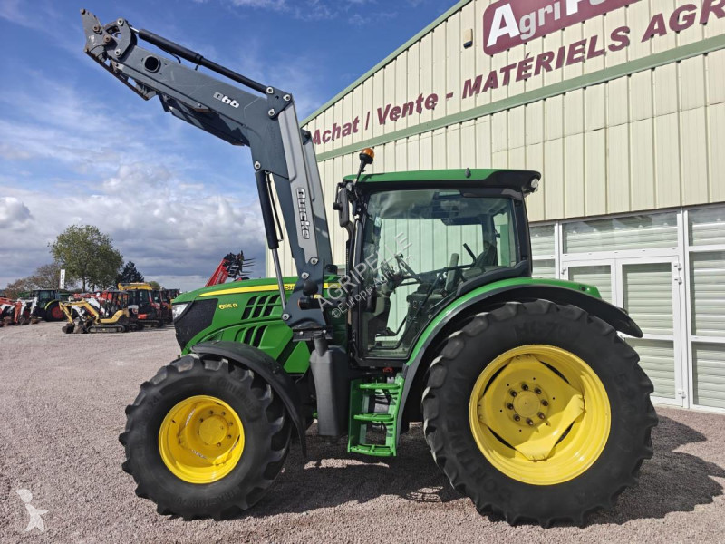 Mezőgazdasági traktor John Deere 6125R