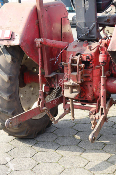 Tractor agrícola Mc Cormick 353