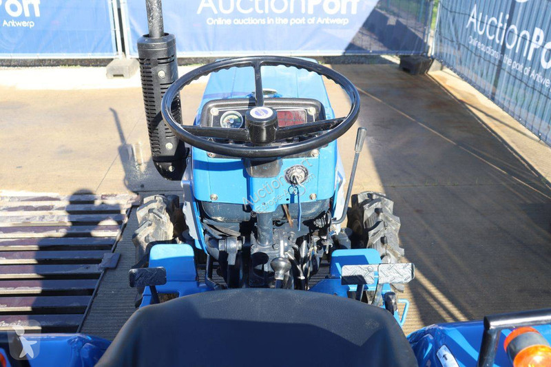 Tractor agrícola Iseki TU1400